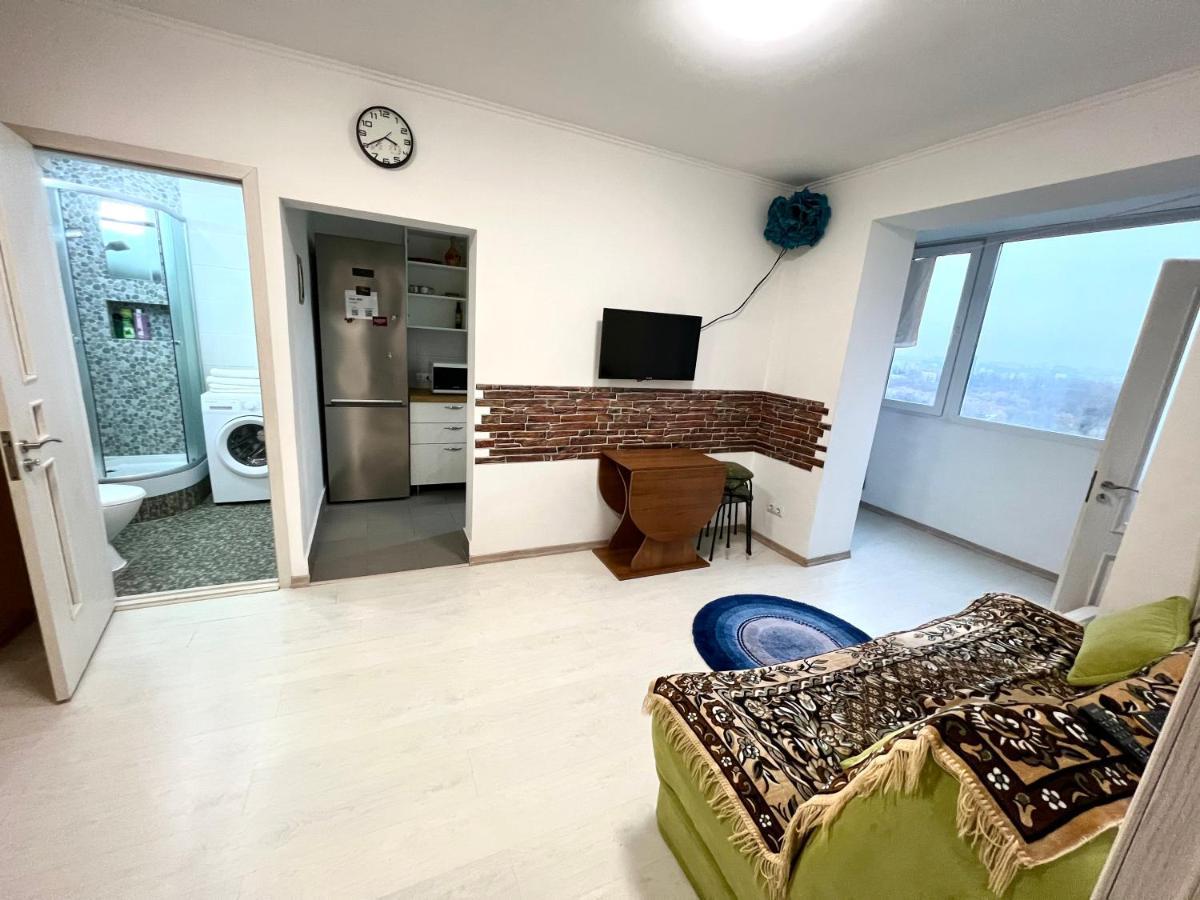 Fantastic View On Chisinau Center - Super Fast Wifi - Two Botanical Gardens - 2Br Exterior foto